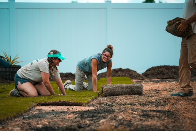mom-daughter mother and daughter working together